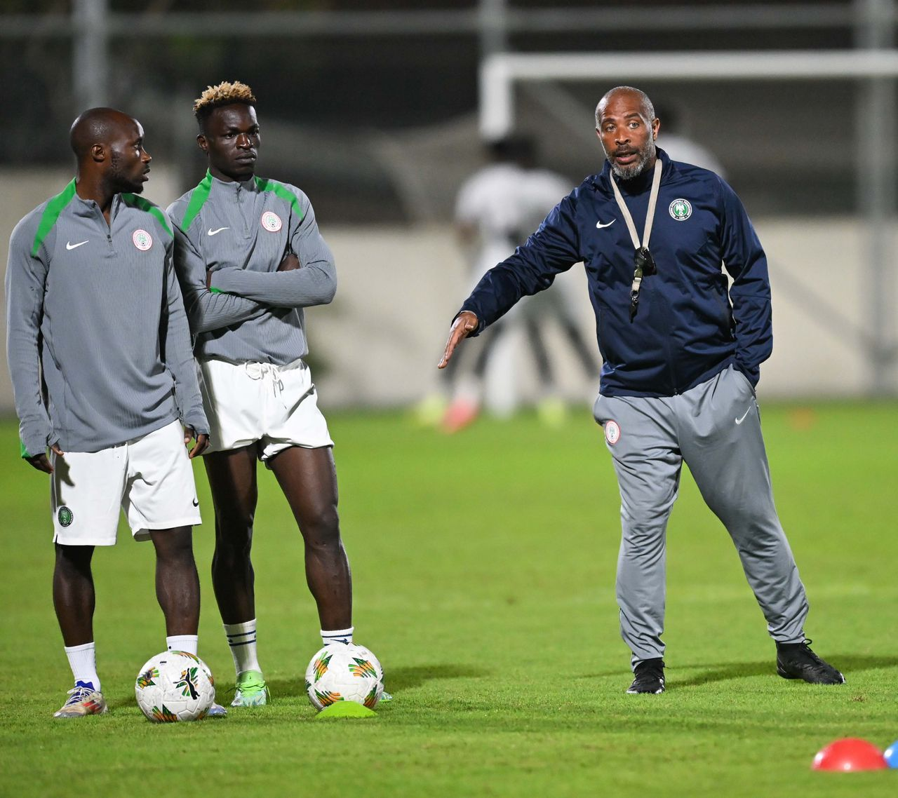 CHAN 2024: Chelle passes instructions to the team