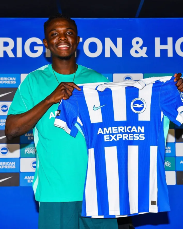 Zadock Yohanna signs for Brighton Hove and Albion in the English Premier League